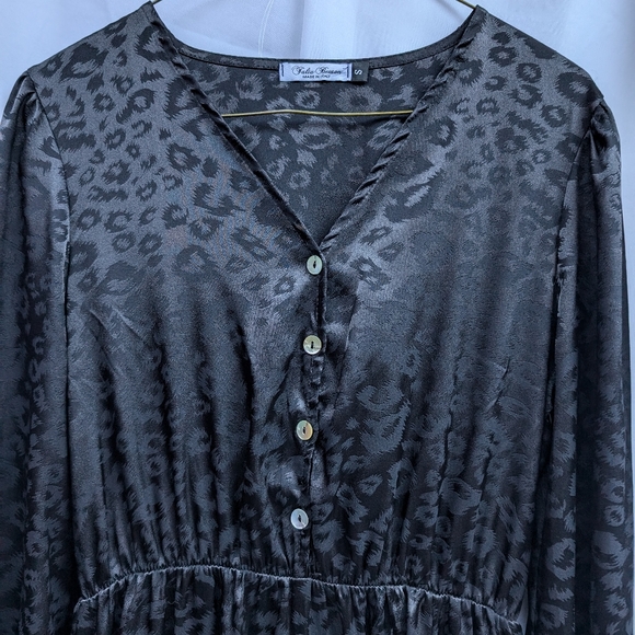 Made in Italy, size small flowy black animal print dress - Picture 3 of 4